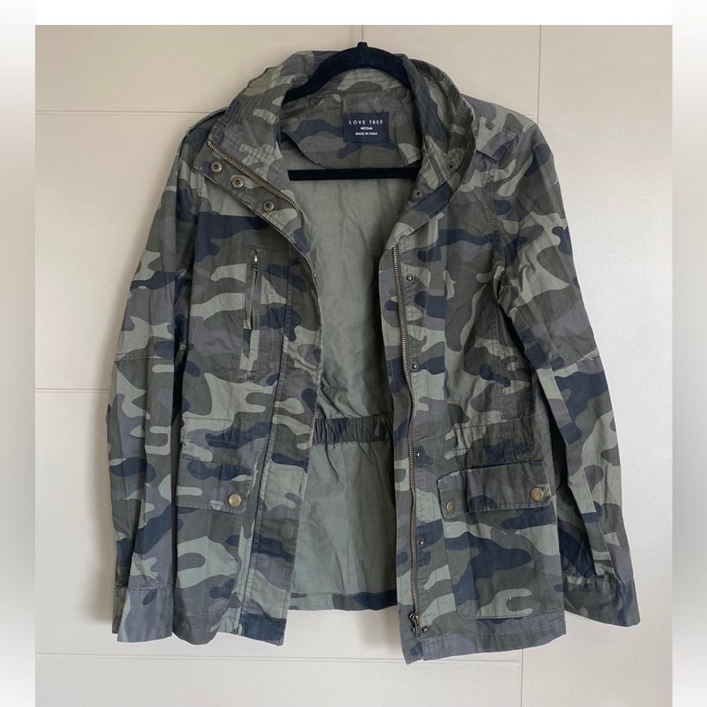 Camo zip up utility jacket